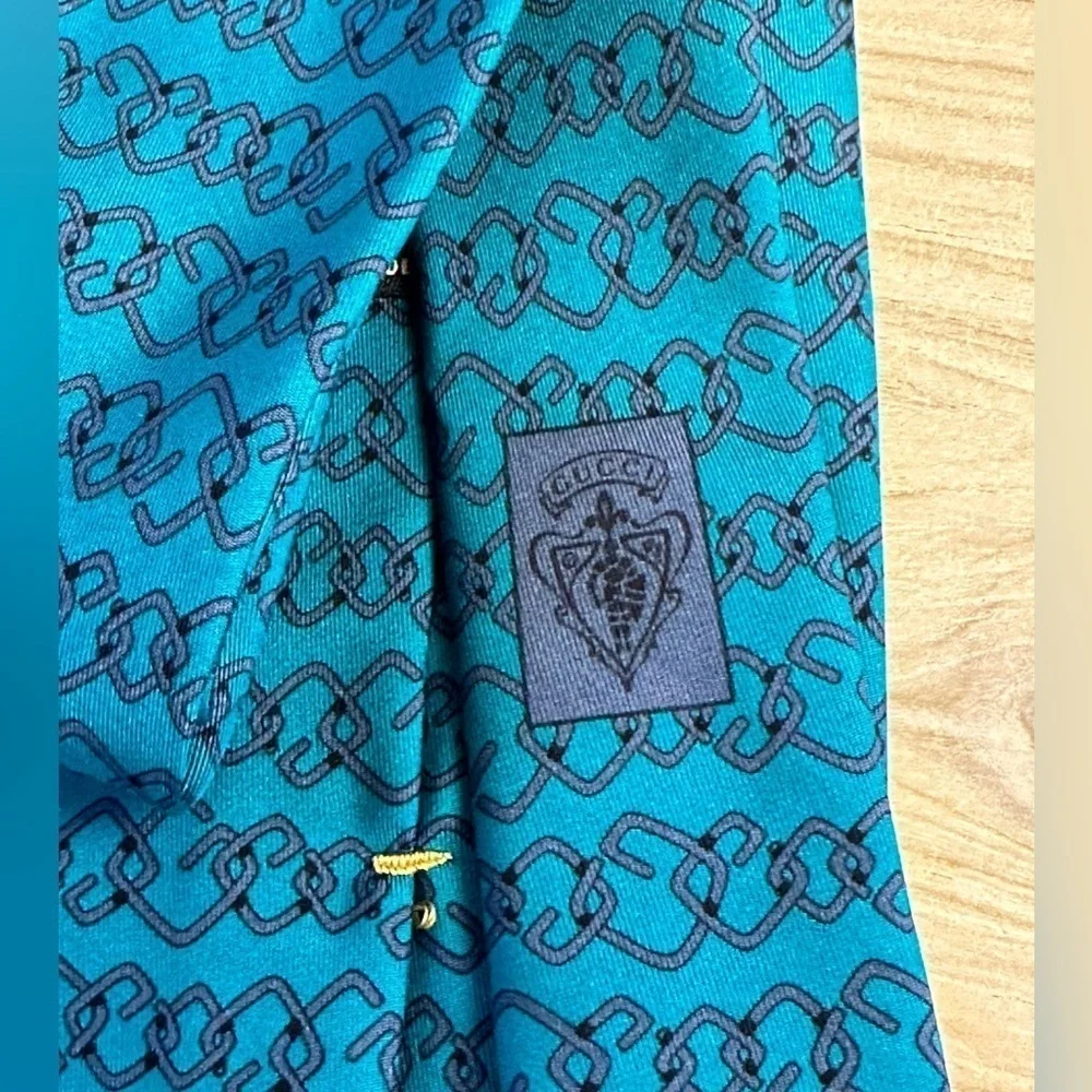 🆕 GUCCI Men’s silk tie